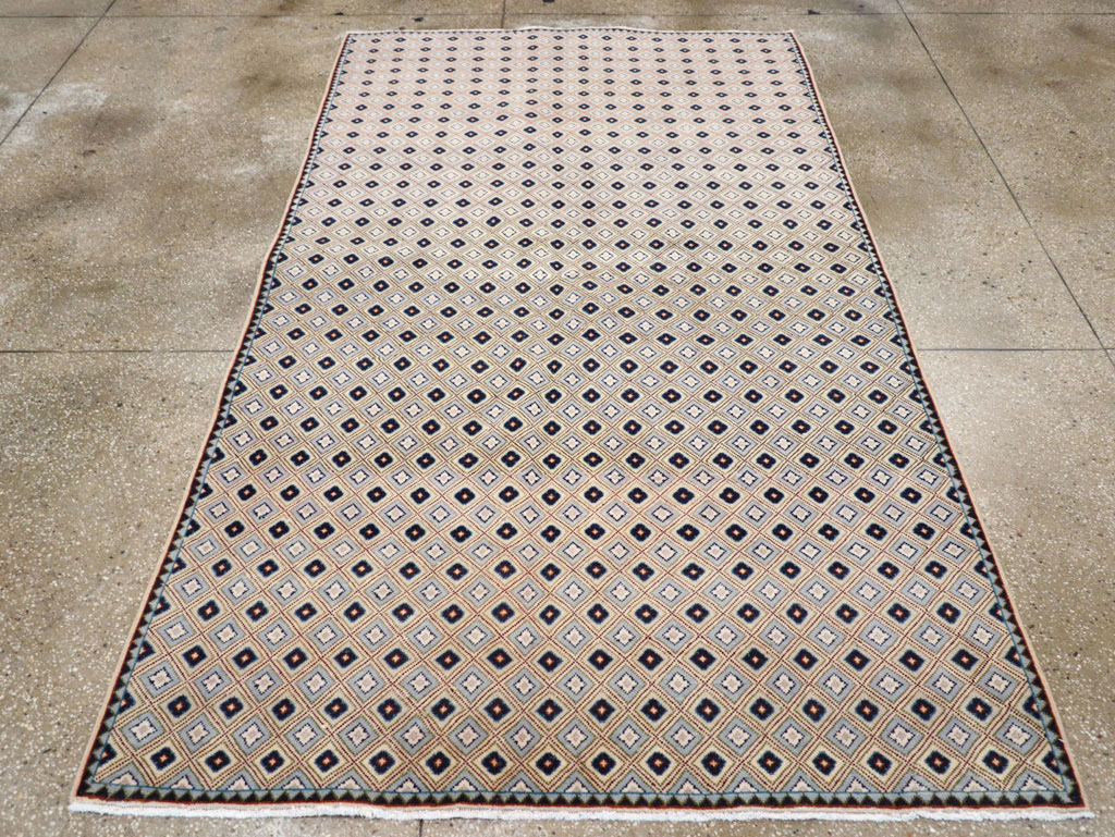 Vintage Persian Kashan Accent Rug (Pair: 2 of 2), No.30946 - Staging