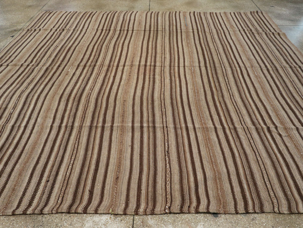 Vintage Turkish Flatweave Kilim Square Room Size Carpet, No.30949 - Staging