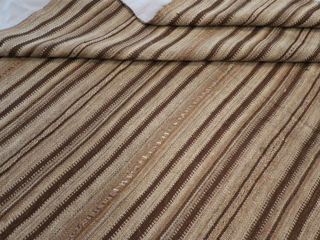 Vintage Turkish Flatweave Kilim Square Room Size Carpet, No.30949 - Staging