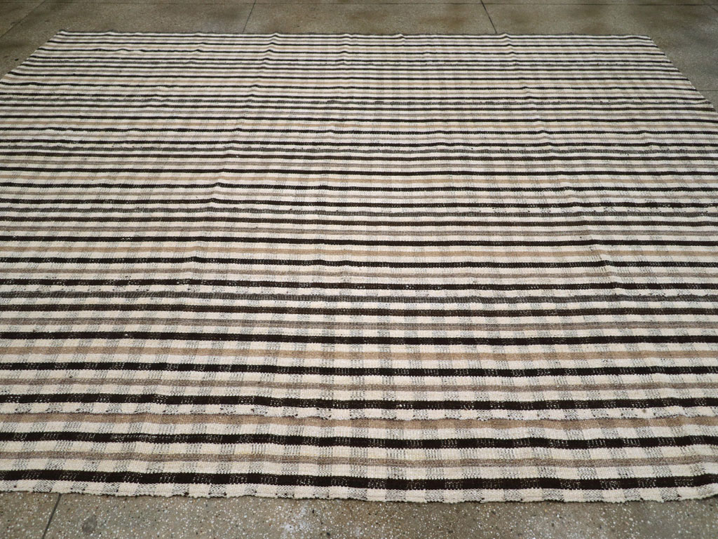 Vintage Persian Plaid Flatweave Kilim Room Size Carpet, No.30952 - Staging