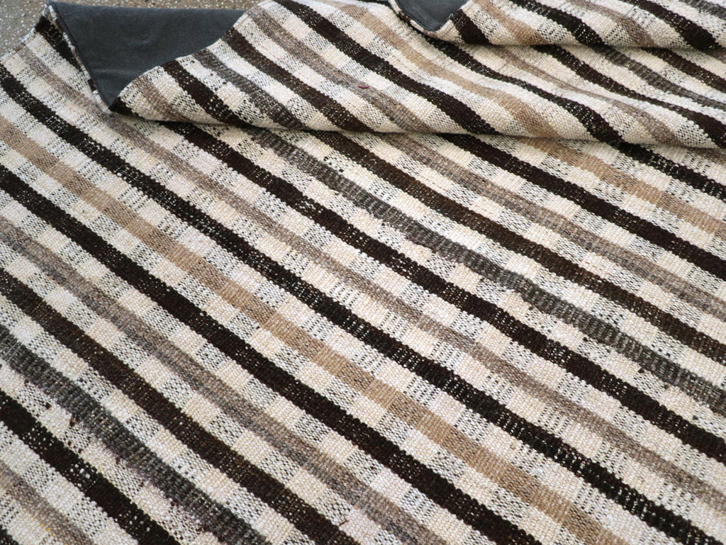 Vintage Persian Plaid Flatweave Kilim Room Size Carpet, No.30952 - Staging