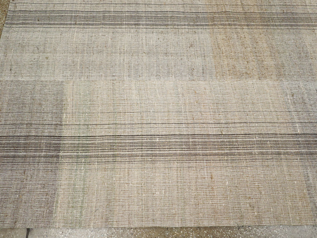 Vintage Turkish Flatweave Kilim Room Size Carpet, No.30963 - Staging