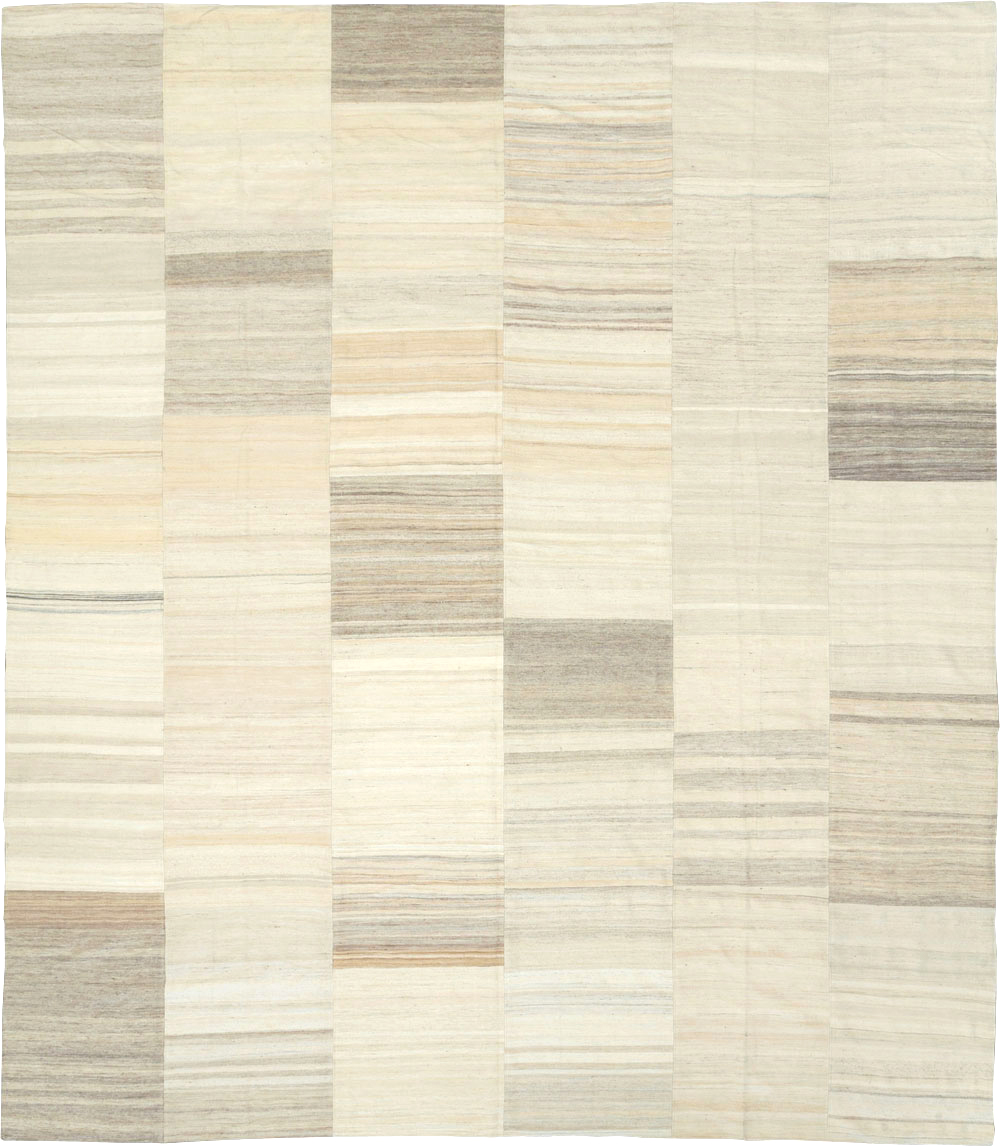 Modern Turkish Flatweave Kilim Large Room Size Carpet, No.30967 - Staging