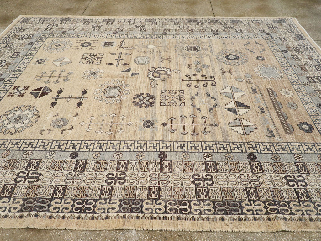 Contemporary East Turkestan Khotan Room Size Carpet, No.30997 - Staging