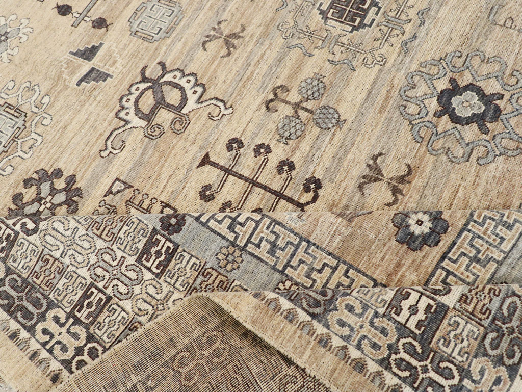Contemporary East Turkestan Khotan Room Size Carpet, No.30997 - Staging