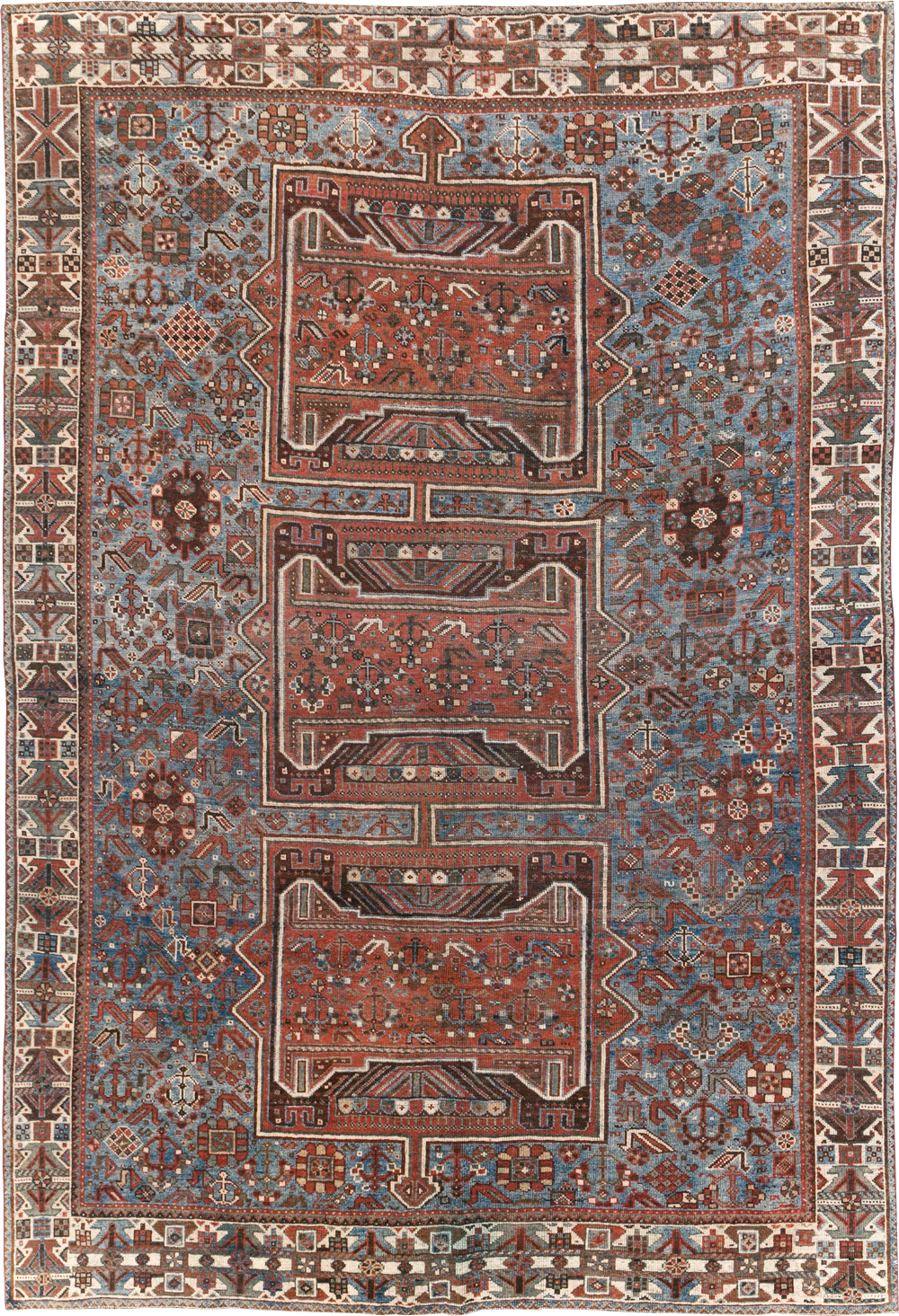Antique Persian Shiraz Rug, No.31003 - Staging