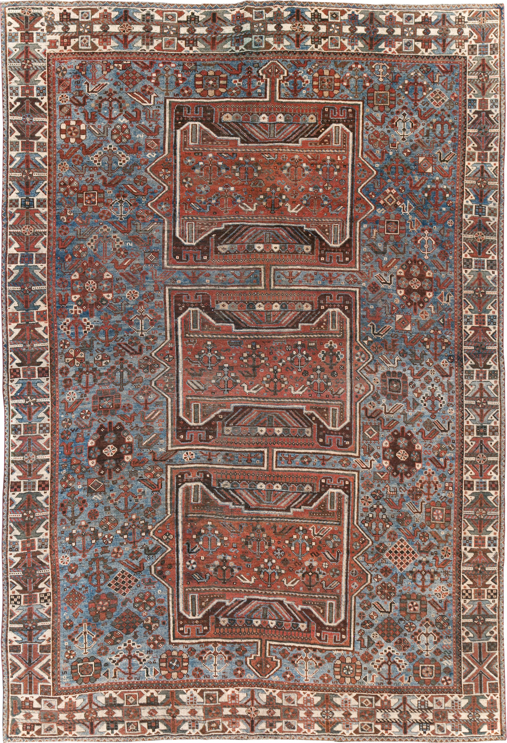 Antique Persian Shiraz Rug, No.31003 - Staging