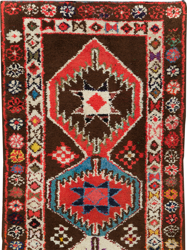 Vintage Turkish Anatolian Tribal Runner, No.31006 - Staging