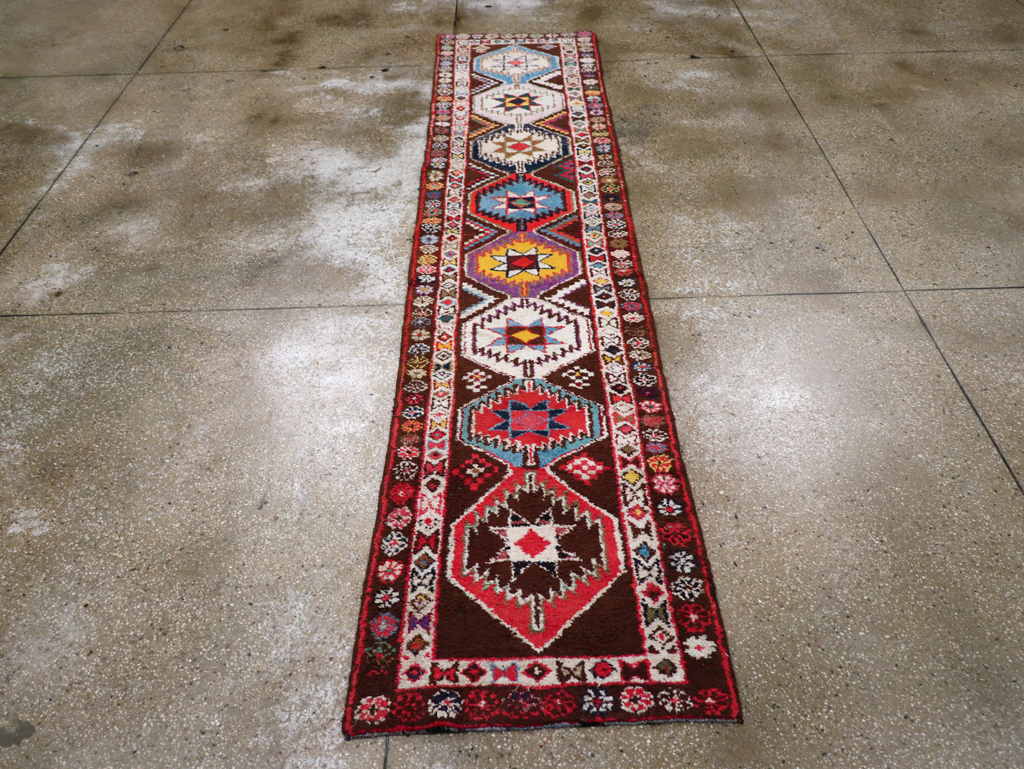 Vintage Turkish Anatolian Tribal Runner, No.31006 - Staging