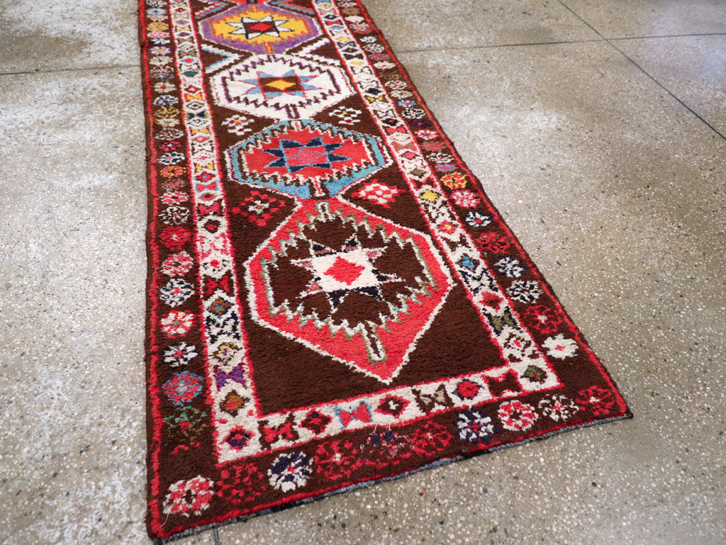 Vintage Turkish Anatolian Tribal Runner, No.31006 - Staging