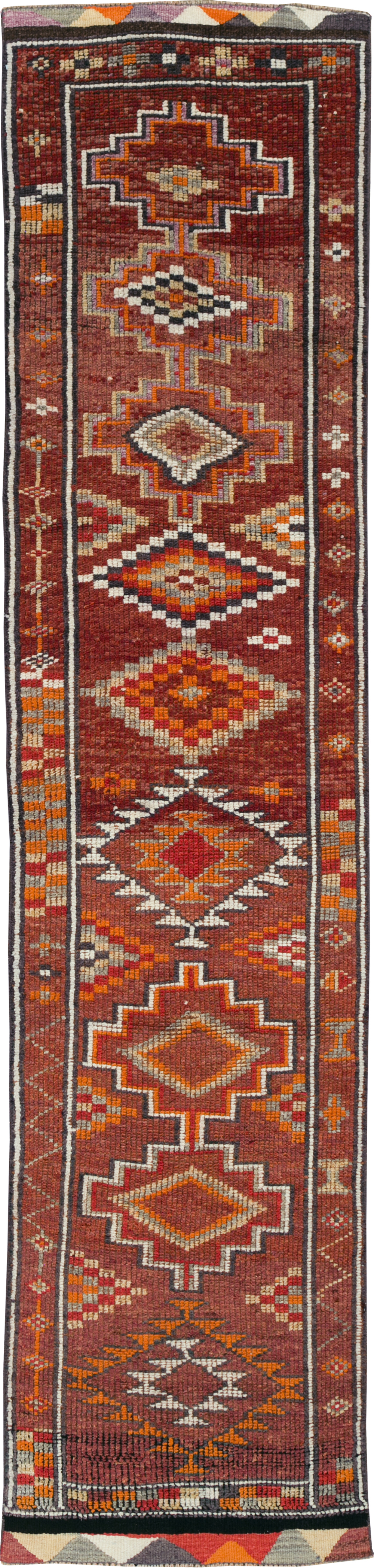 Vintage Turkish Anatolian Runner, No.31008 - Staging