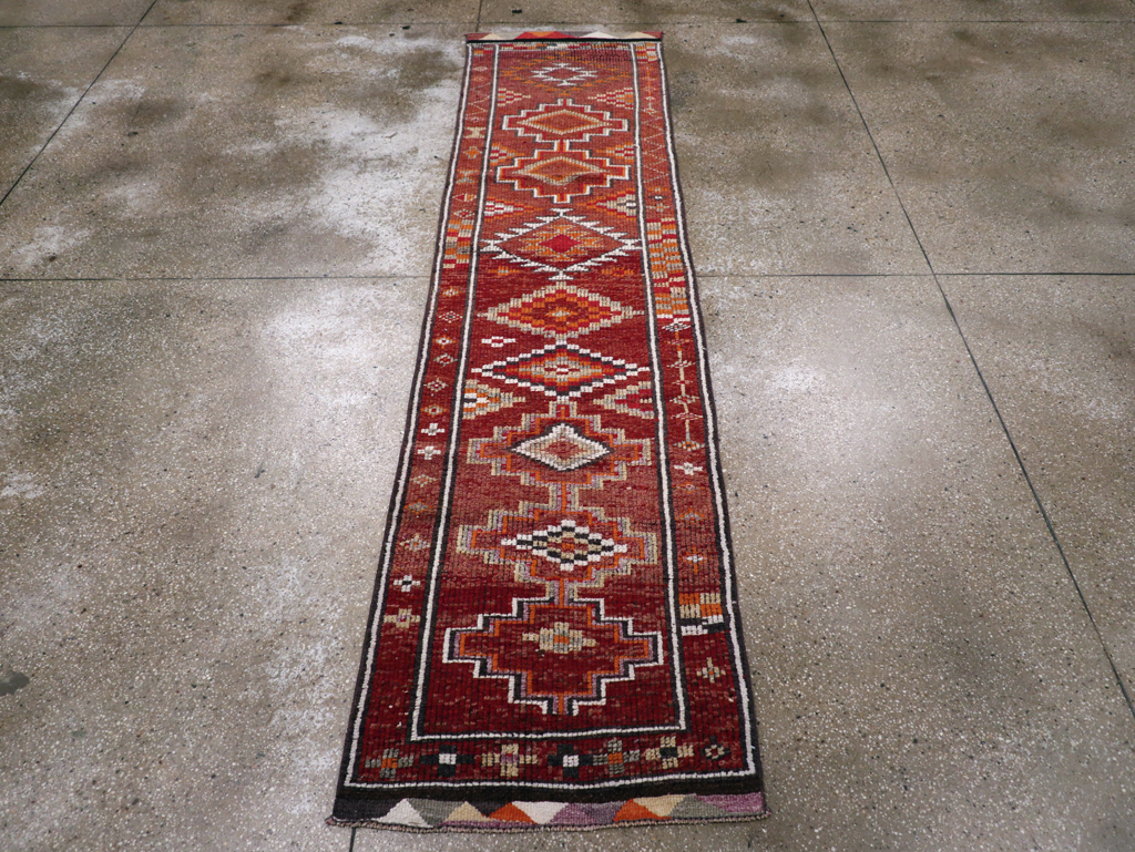 Vintage Turkish Anatolian Runner, No.31008 - Staging