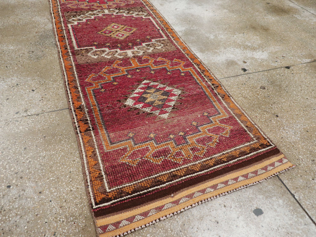 Vintage Turkish Anatolian Runner, No.31010 - Staging