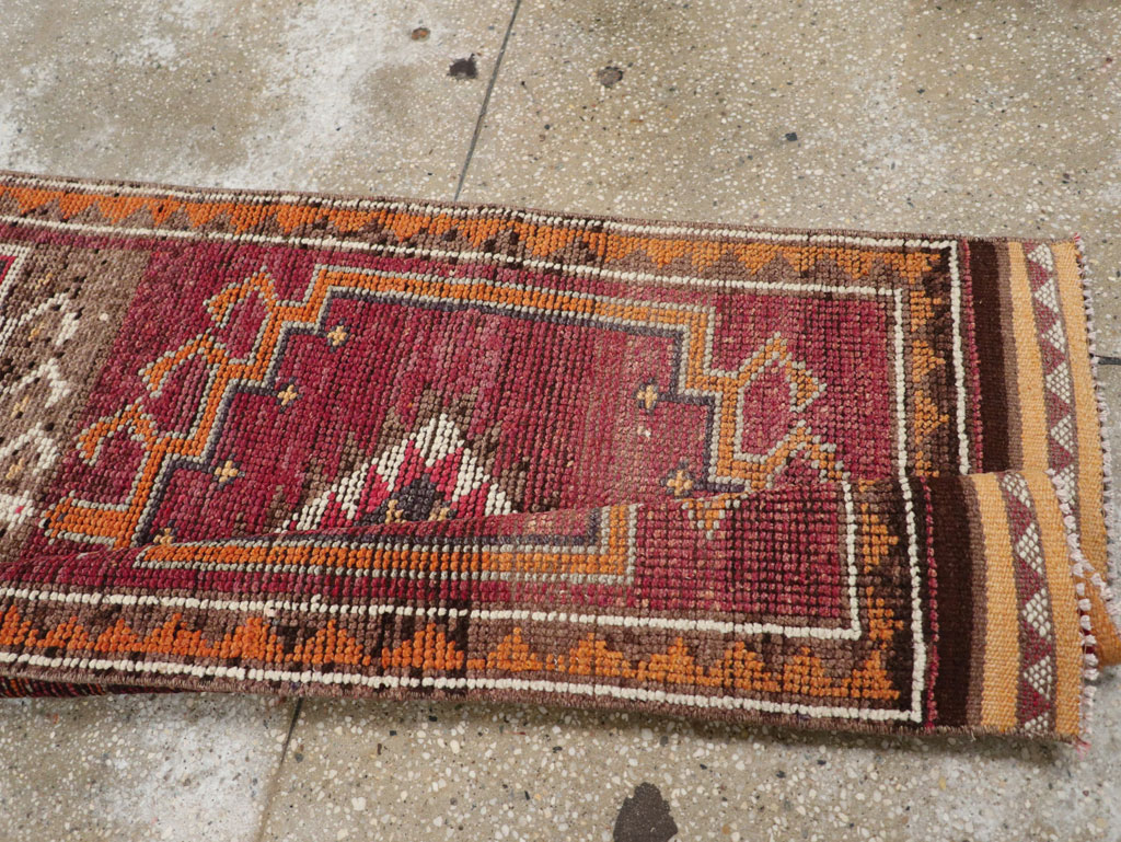 Vintage Turkish Anatolian Runner, No.31010 - Staging