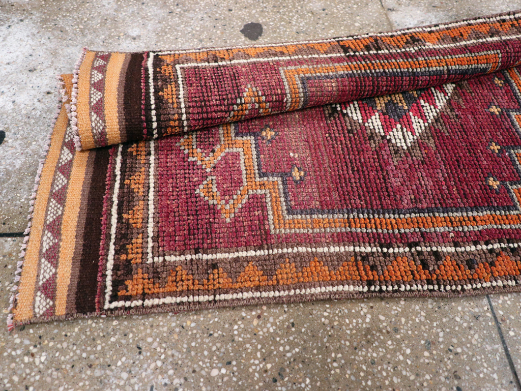 Vintage Turkish Anatolian Runner, No.31010 - Staging
