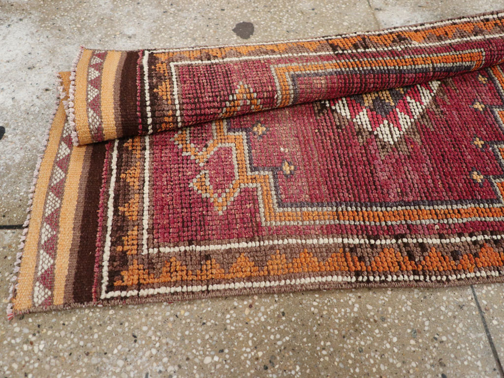 Vintage Turkish Anatolian Runner, No.31010 - Staging