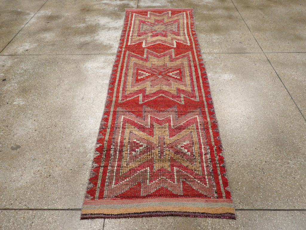 Vintage Turkish Anatolian Tribal Runner, No.31012 - Staging