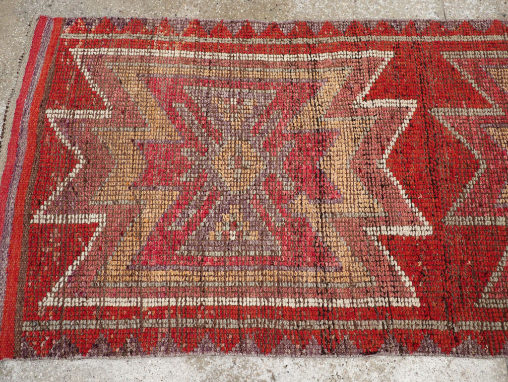 Vintage Turkish Anatolian Tribal Runner, No.31012 - Staging