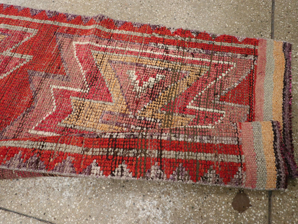 Vintage Turkish Anatolian Tribal Runner, No.31012 - Staging