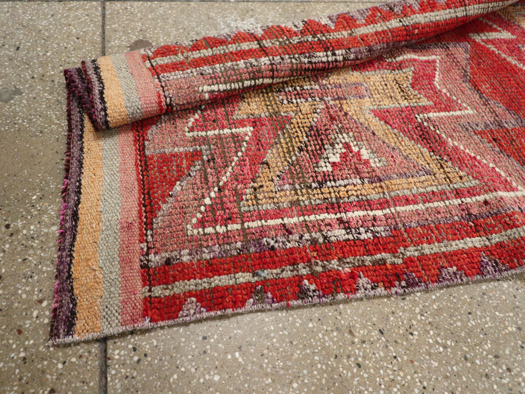 Vintage Turkish Anatolian Tribal Runner, No.31012 - Staging