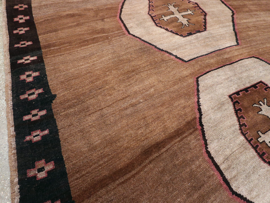 Vintage Turkish Anatolian Tribal Carpet, No.31021 - Staging