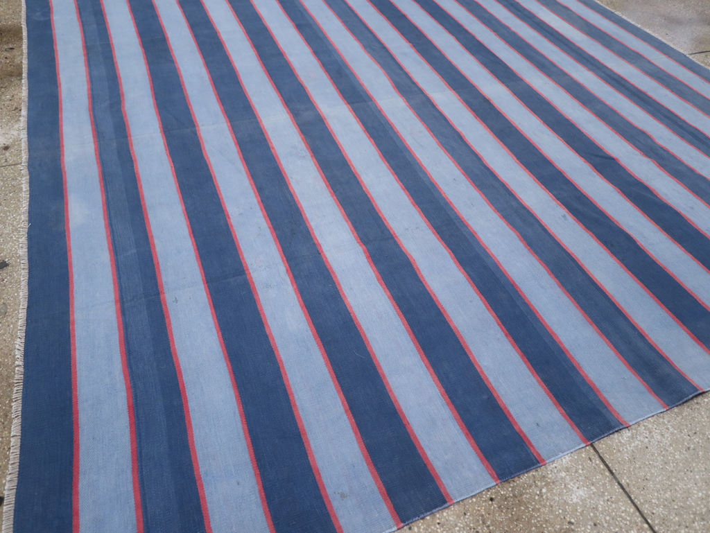 Vintage Indian Flatweave Dhurrie Square Rug, No.31023 - Staging