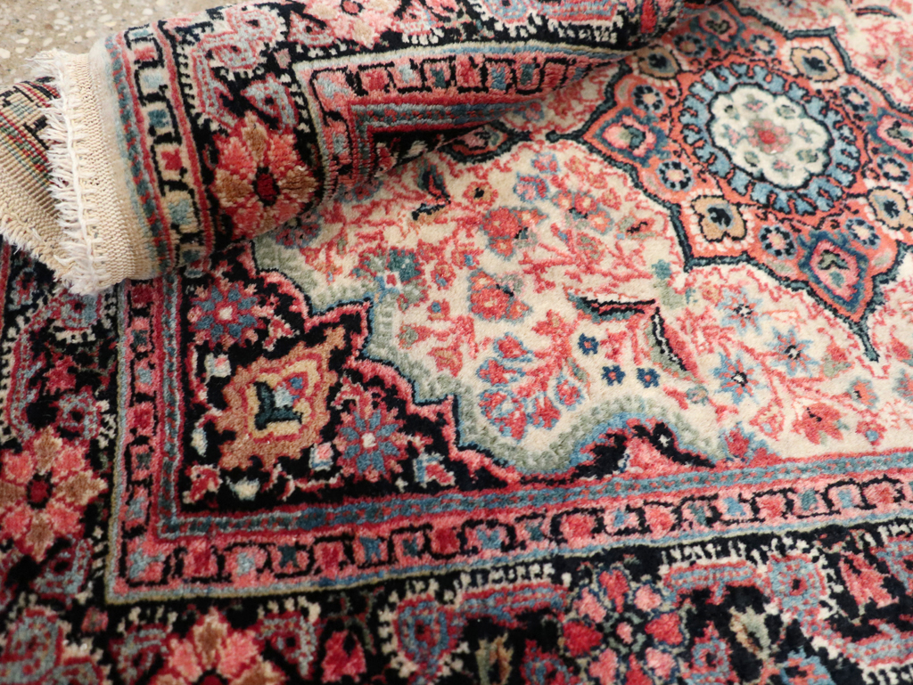 Vintage Persian Sarouk Throw Rug, No.31025 - Staging