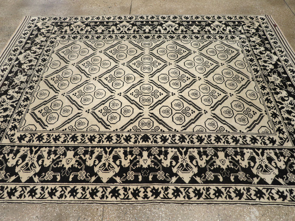 Vintage Turkish Anatolian Accent Rug, No.31028 - Staging