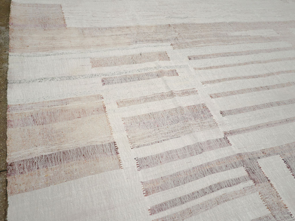 Vintage Turkish Flatweave Kilim Large Room Size Carpet, No.31032 - Staging