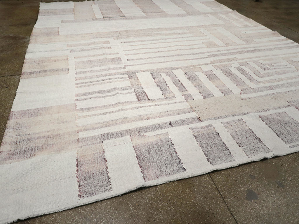 Vintage Turkish Flatweave Kilim Large Room Size Carpet, No.31032 - Staging