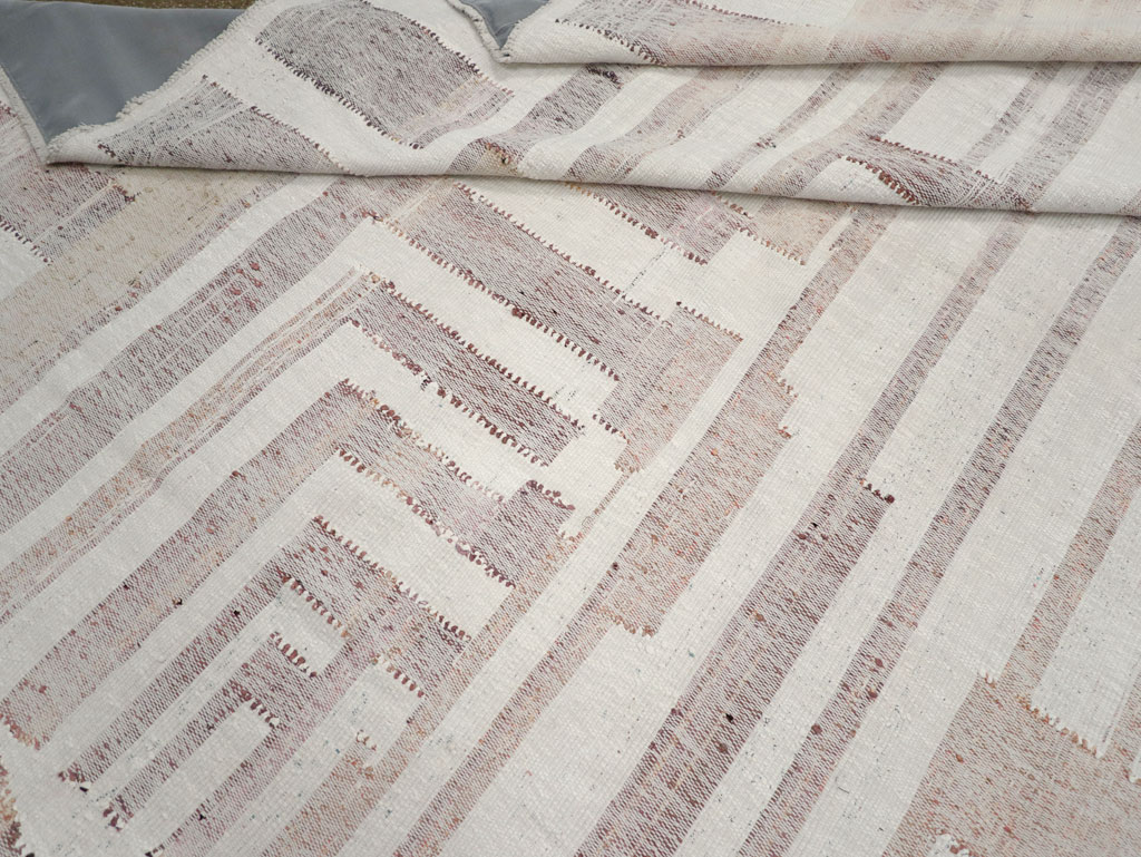 Vintage Turkish Flatweave Kilim Large Room Size Carpet, No.31032 - Staging