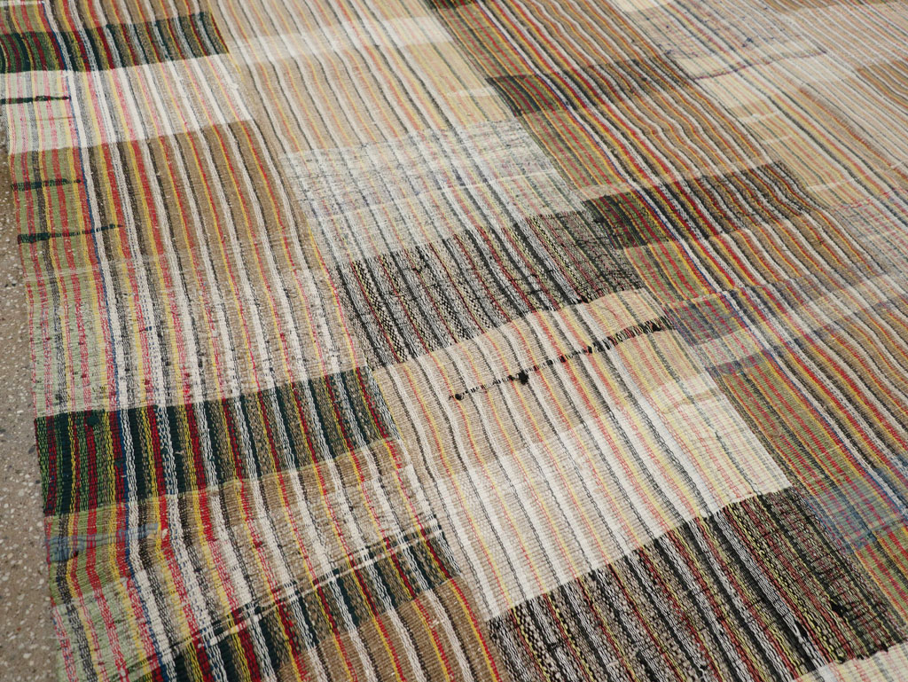 Vintage Turkish Flatweave Kilim Room Size Carpet, No.31044 - Staging