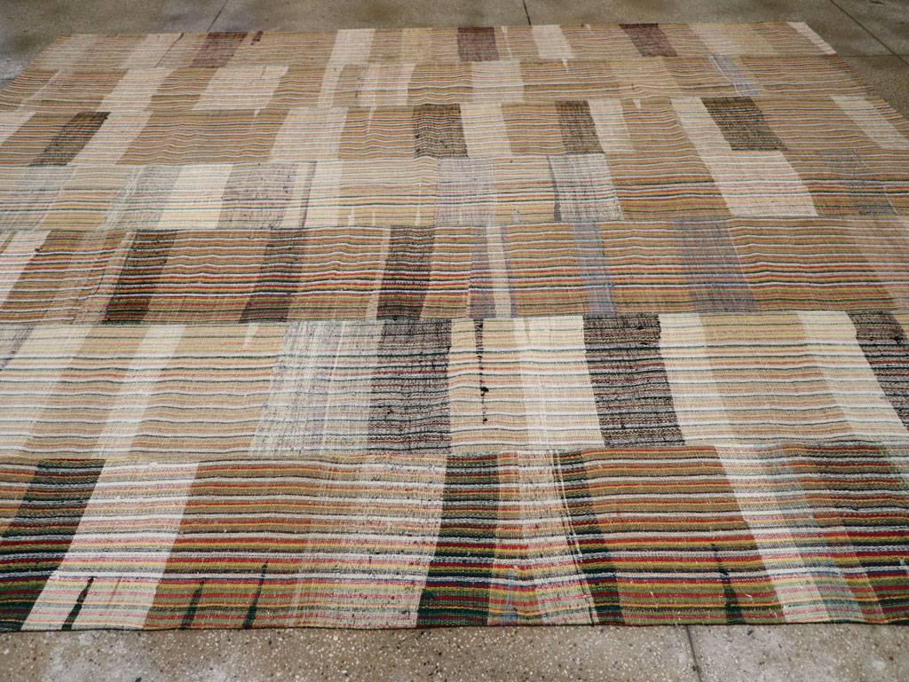Vintage Turkish Flatweave Kilim Room Size Carpet, No.31044 - Staging