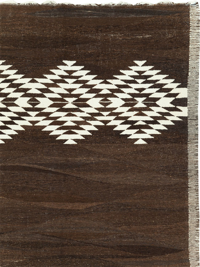 Contemporary Turkish Flatweave Kilim Room Size Carpet, No.31046 - Staging