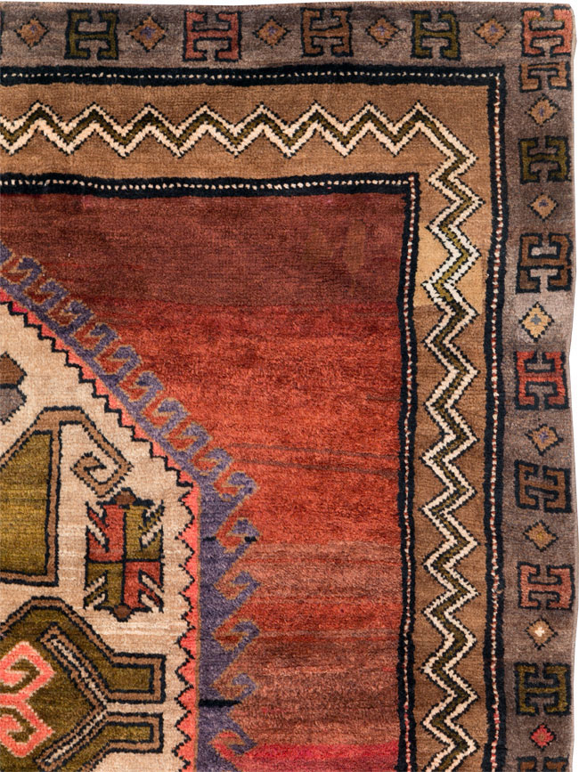 Vintage Turkish Anatolian Accent Rug, No.31047 - Staging