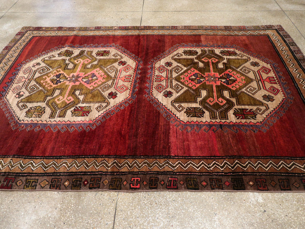 Vintage Turkish Anatolian Accent Rug, No.31047 - Staging