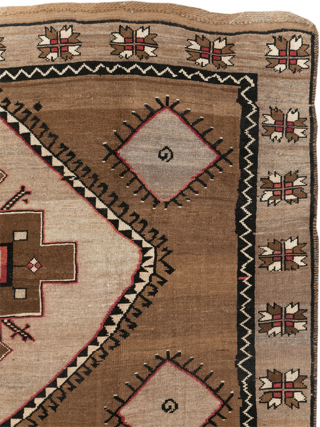 Vintage Turkish Anatolian Tribal Room Size Carpet, No.31055 - Staging