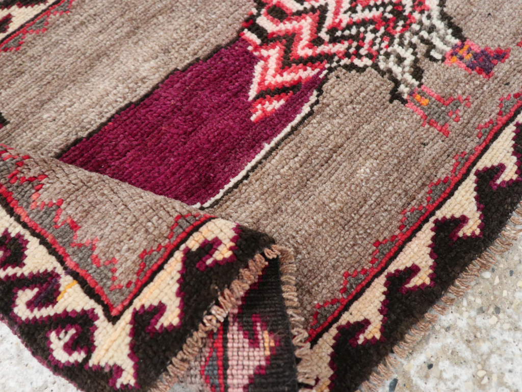 Vintage Pictorial Anatolian Rug, No.31061 - Staging
