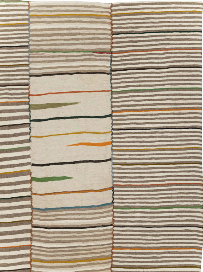 Contemporary Turkish Flatweave Kilim Room Size Carpet, No.31072 - Staging