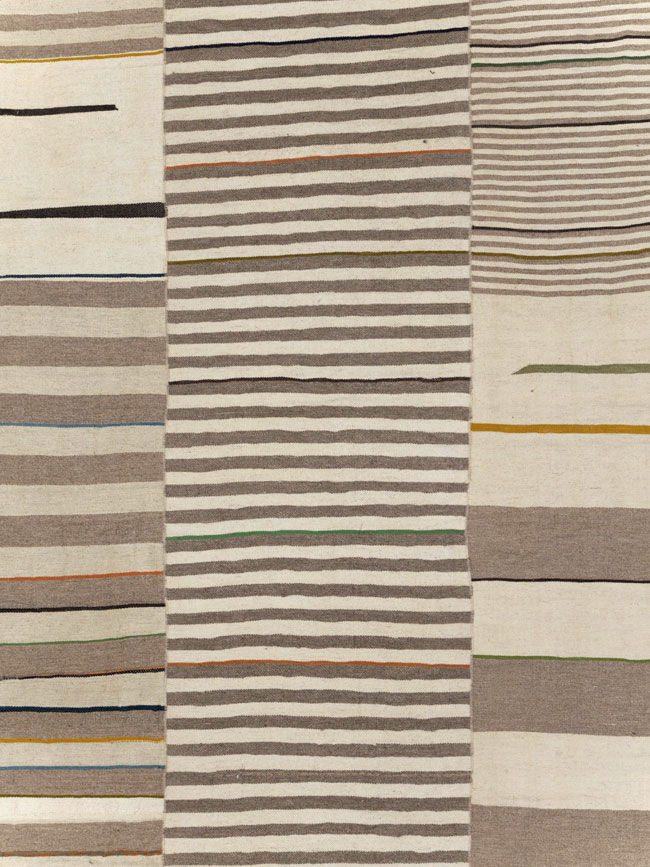 Contemporary Turkish Flatweave Kilim Room Size Carpet, No.31075 - Staging