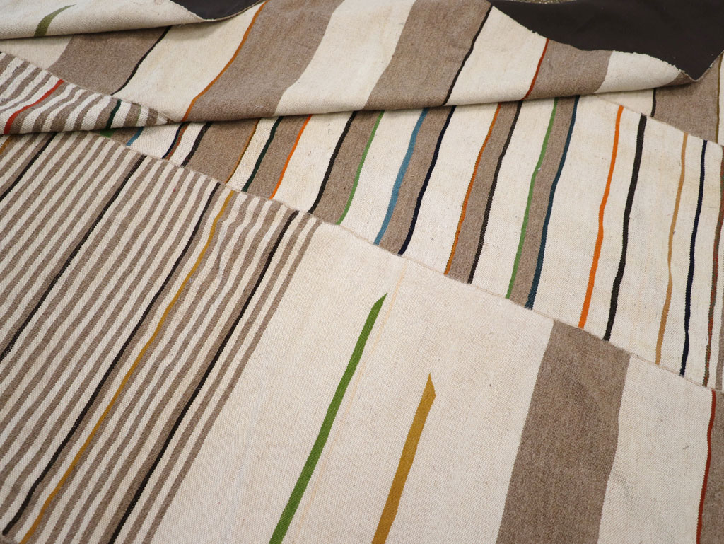 Contemporary Turkish Flatweave Kilim Large Room Size Carpet, No.31076 - Staging