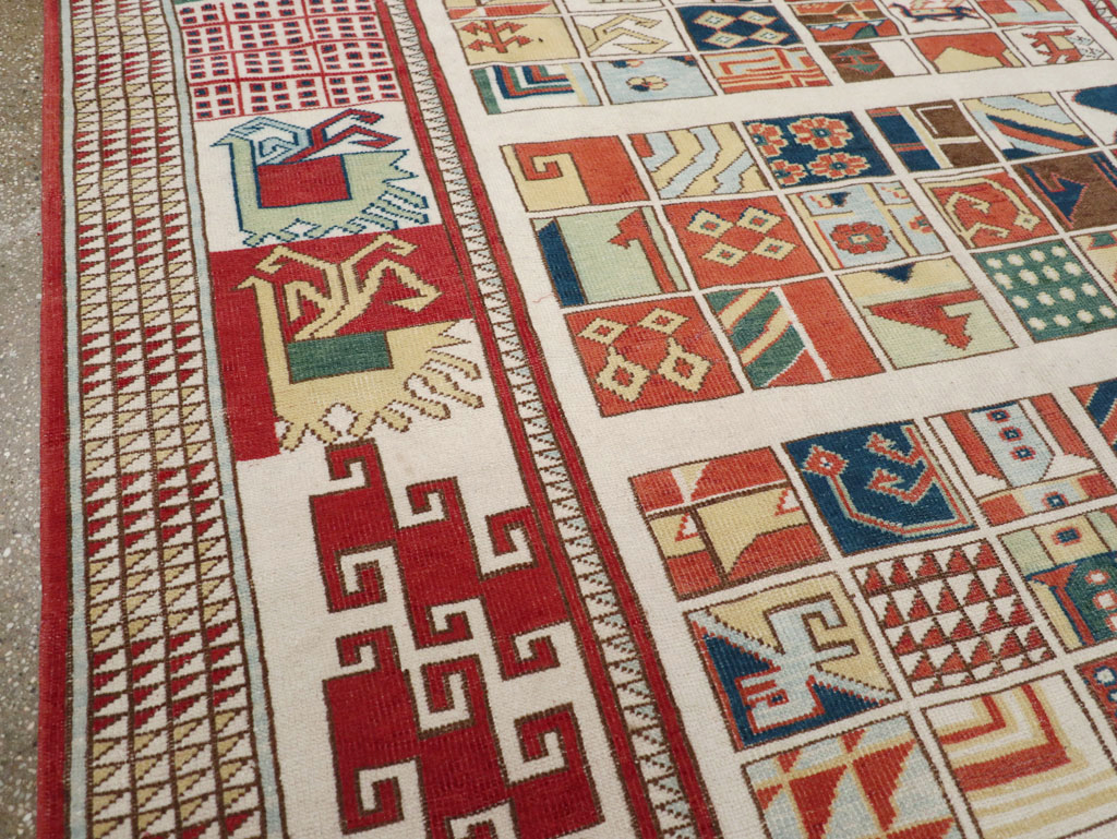 Vintage Turkish Anatolian Accent Carpet, No.31097 - Staging