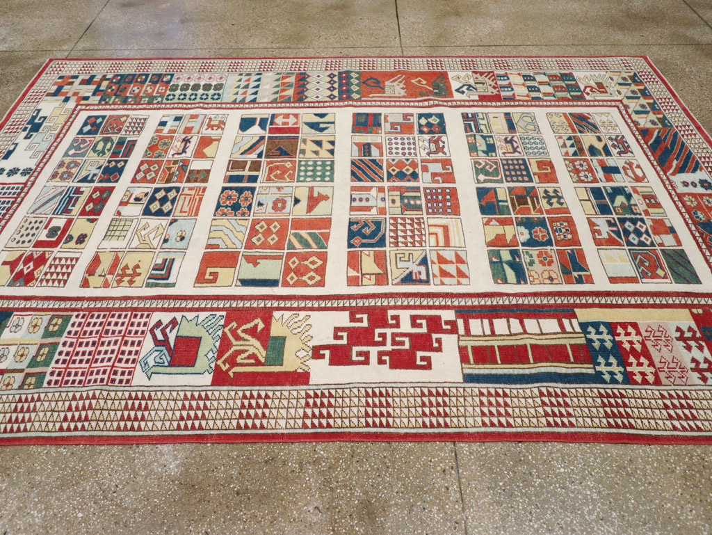 Vintage Turkish Anatolian Accent Carpet, No.31097 - Staging
