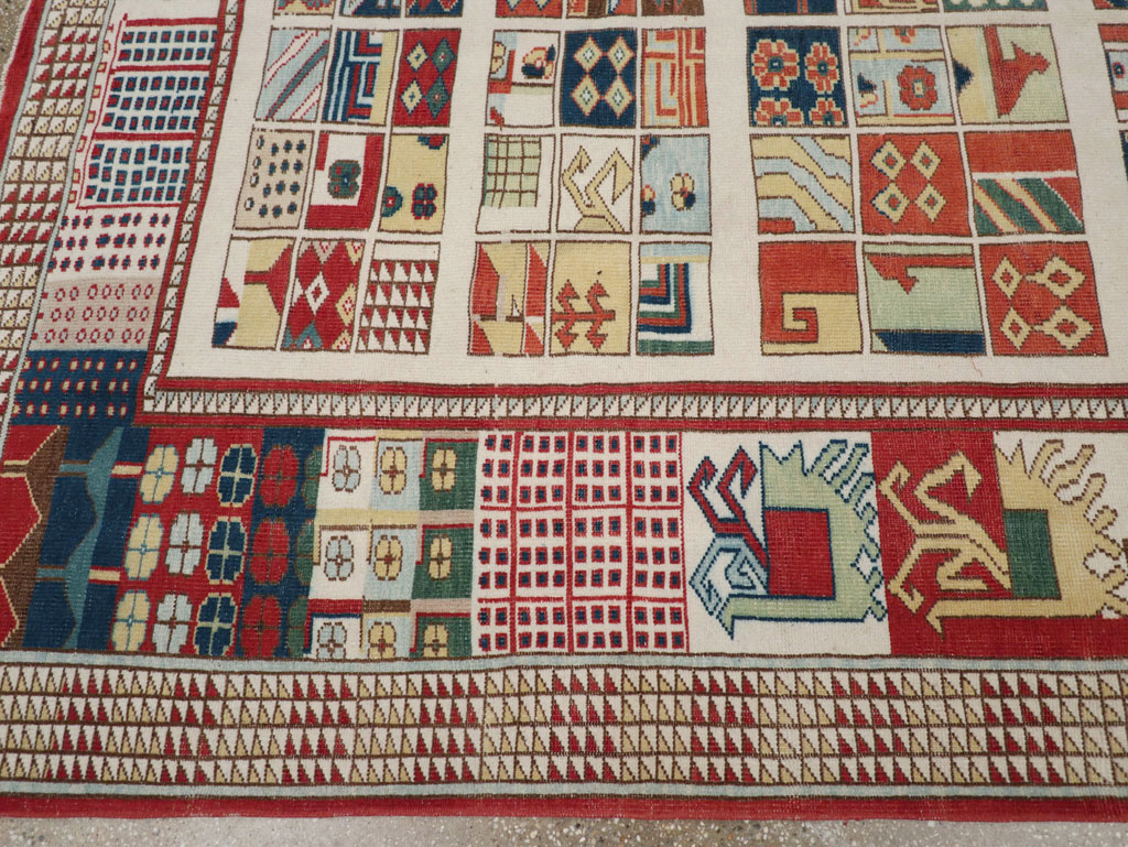 Vintage Turkish Anatolian Accent Carpet, No.31097 - Staging