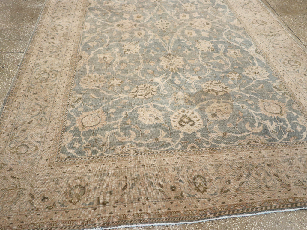 Vintage Persian Mahal Accent Carpet, No.31101 - Staging