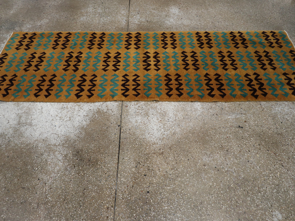 Vintage Turkish Art Deco Style Small Runner, No.31113 - Staging