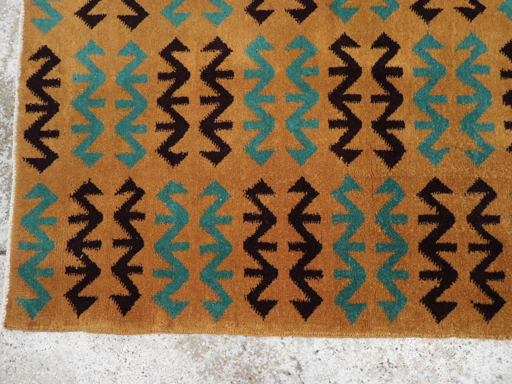 Vintage Turkish Art Deco Style Small Runner, No.31113 - Staging