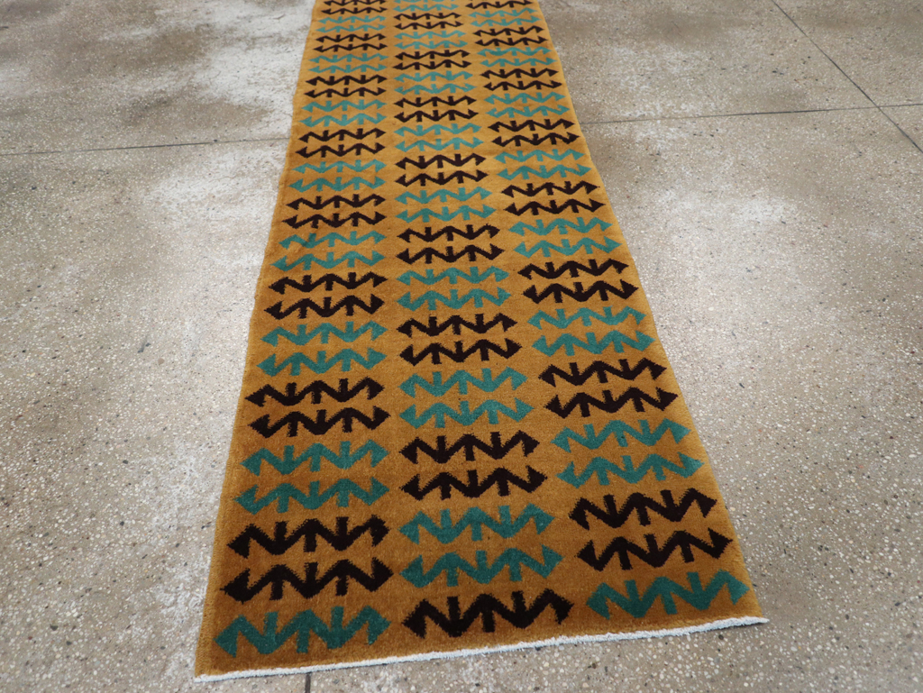 Vintage Turkish Art Deco Style Small Runner, No.31113 - Staging