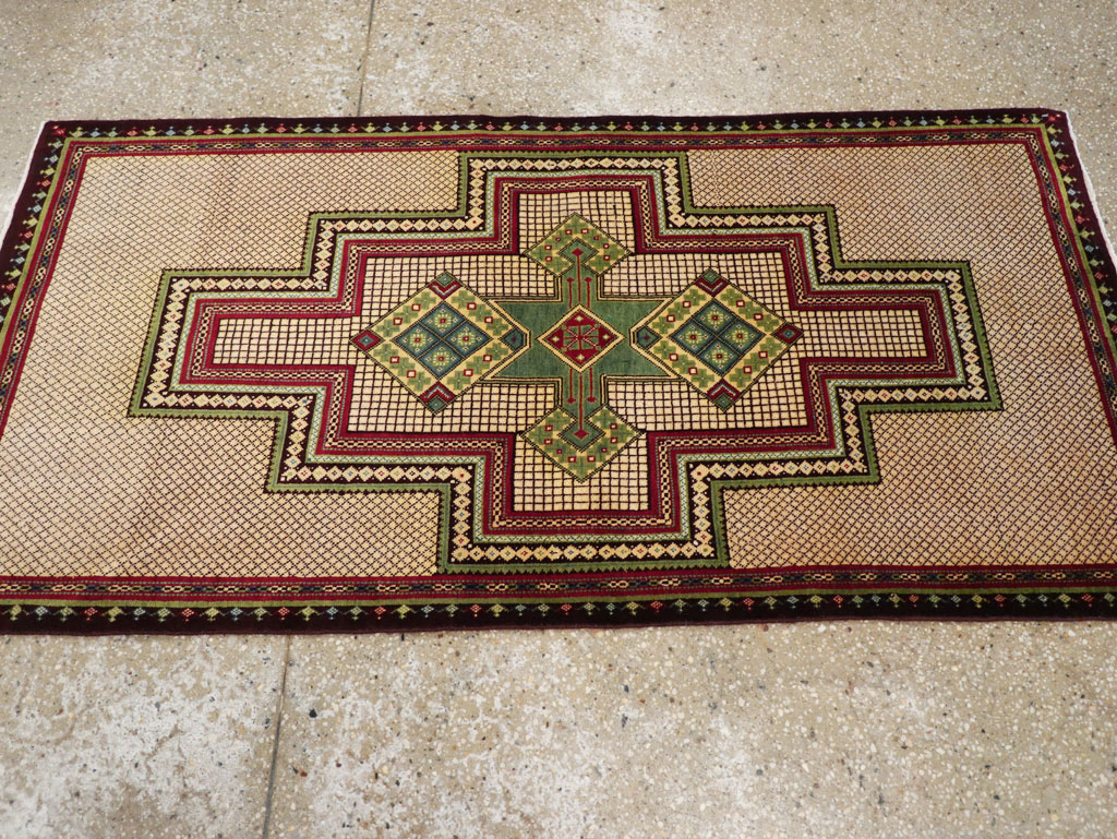 Vintage Persian Mashad Throw Rug, No.31118 - Staging