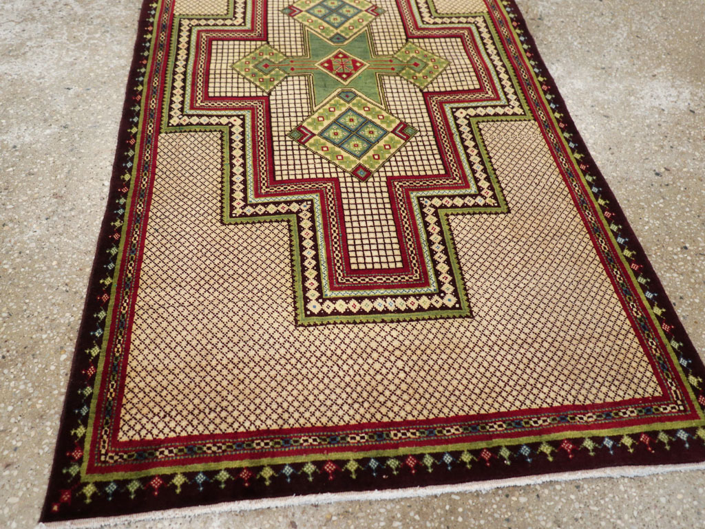 Vintage Persian Mashad Throw Rug, No.31118 - Staging